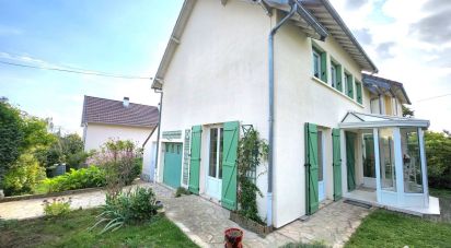House 4 rooms of 96 m² in Andrésy (78570)