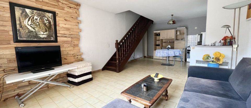 Village house 7 rooms of 132 m² in Fleury (11560)