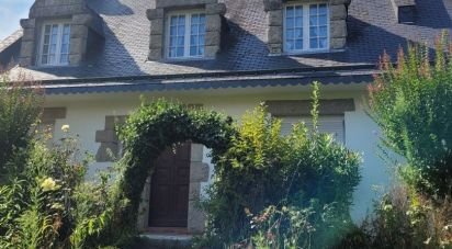 House 6 rooms of 125 m² in Val d'Oust (56460)
