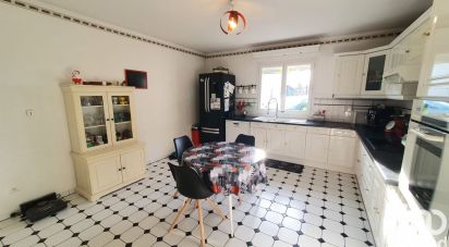 House 8 rooms of 182 m² in Saint-Dizier (52100)