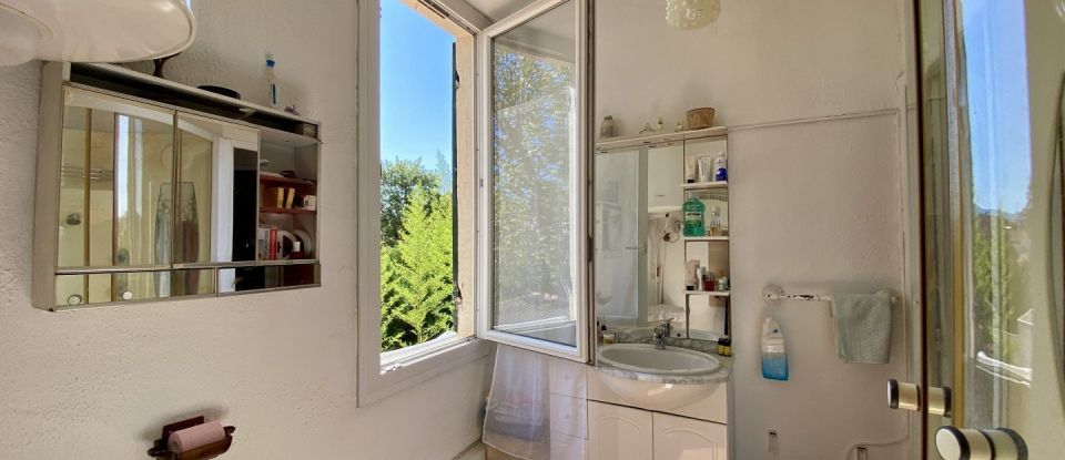 House 3 rooms of 60 m² in Marseille (13012)