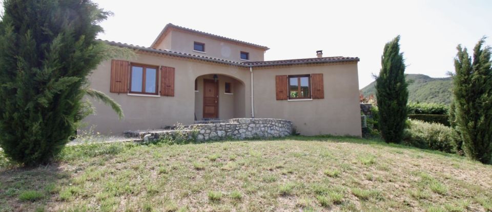 House 7 rooms of 140 m² in Saint-Maurice-d'Ibie (07170)