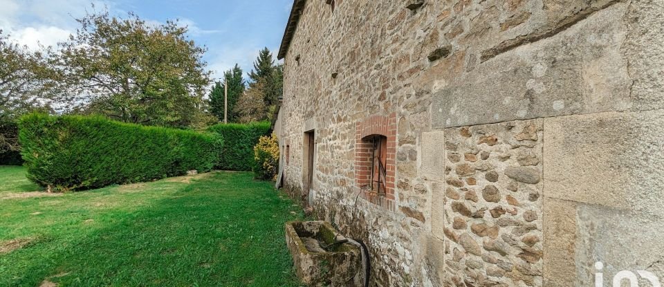 Maison de campagne 7 pièces de 177 m² à Saint-Amand-Magnazeix (87290)