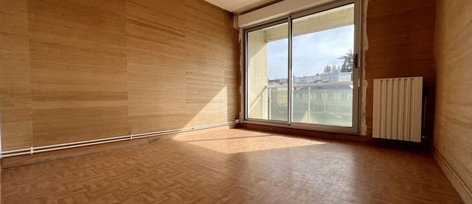 Apartment 4 rooms of 81 m² in Saint-Lô (50000)