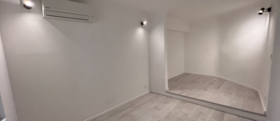 Apartment 3 rooms of 63 m² in Toulon (83000)