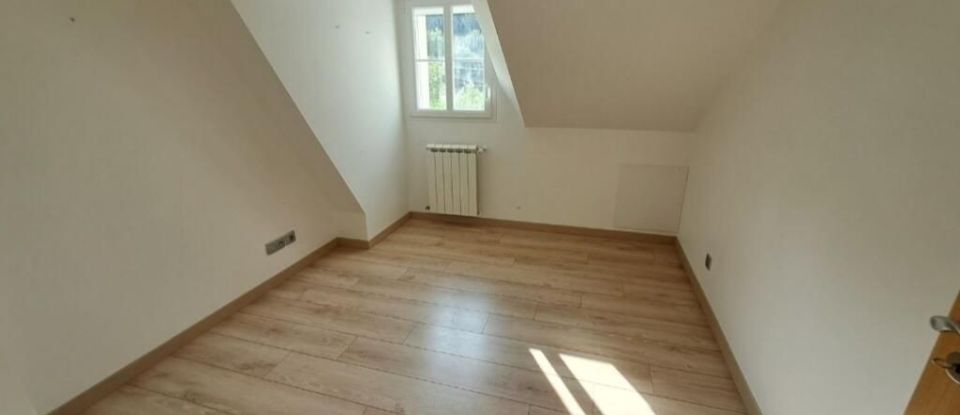 House 5 rooms of 103 m² in Attichy (60350)