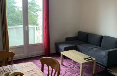 Apartment 3 rooms of 56 m² in Cholet (49300)