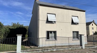 Maison 4 pièces de 115 m² à Saint-Jean-de-la-Ruelle (45140)