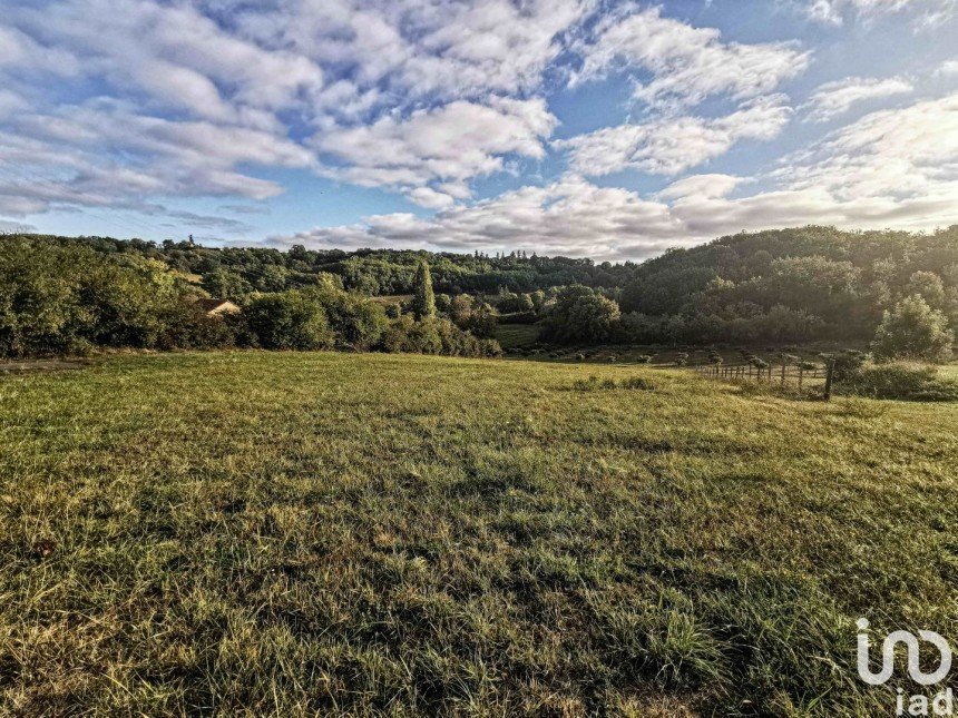 Land of 3,988 m² in Campagnac-lès-Quercy (24550)