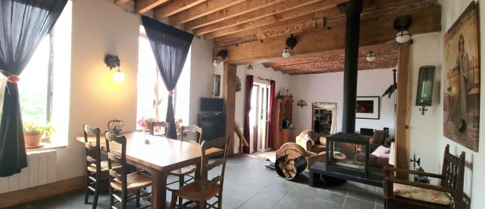 House 8 rooms of 275 m² in Englancourt (02260)