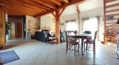 House 4 rooms of 145 m² in Écouflant (49000)