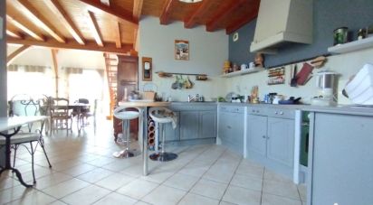 House 4 rooms of 145 m² in Écouflant (49000)