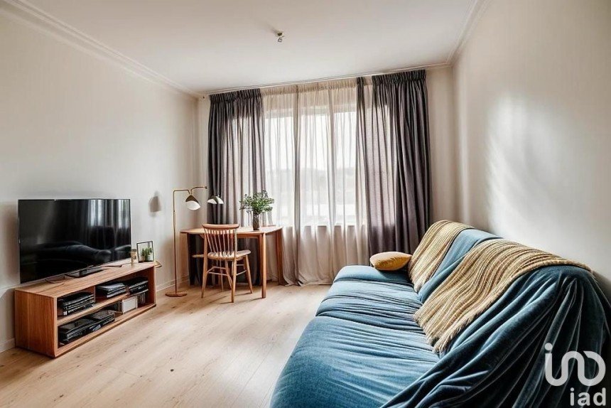 Apartment 1 room of 35 m² in Bondy (93140)