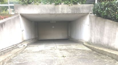 Parking/garage/box de 11 m² à Paris (75016)