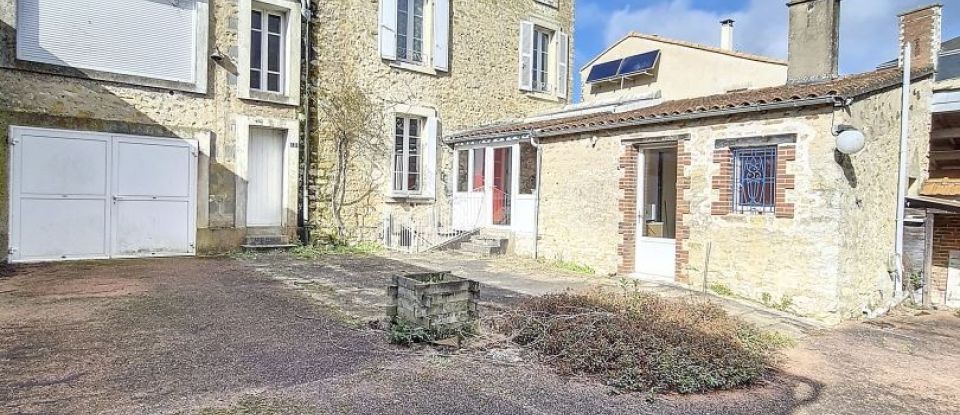 House 7 rooms of 186 m² in Chantonnay (85110)