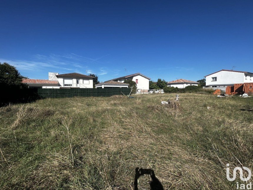 Land of 513 m² in Aucamville (31140)