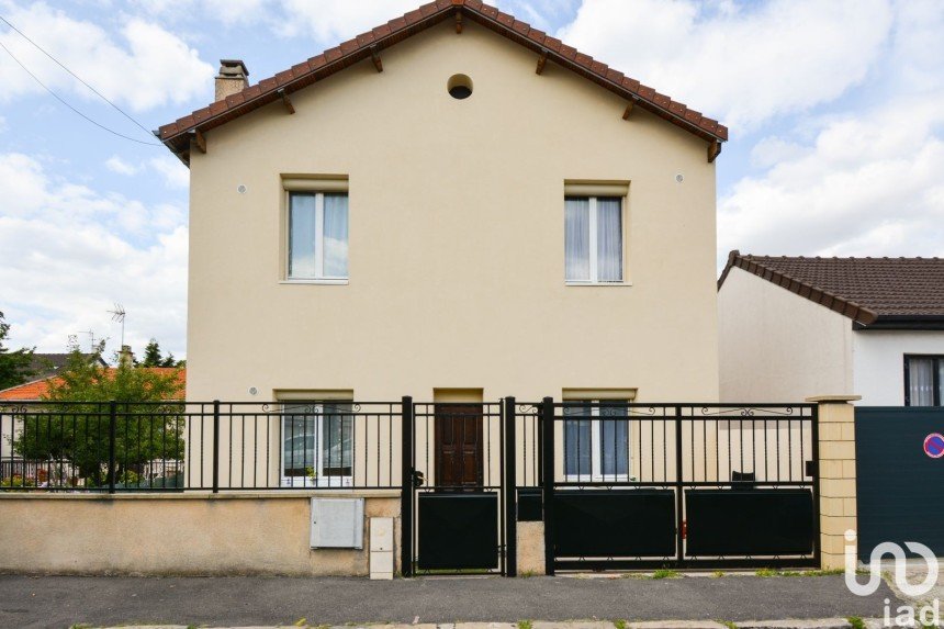 House 5 rooms of 92 m² in Drancy (93700)