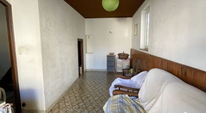 House 3 rooms of 61 m² in La Couronne (16400)