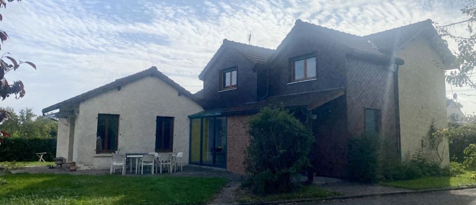 House 8 rooms of 262 m² in Arrigny (51290)