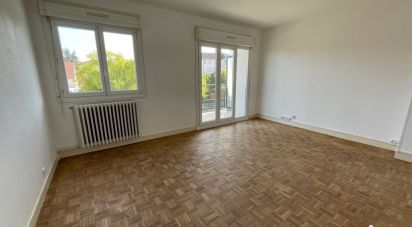 Apartment 4 rooms of 72 m² in Gray (70100)