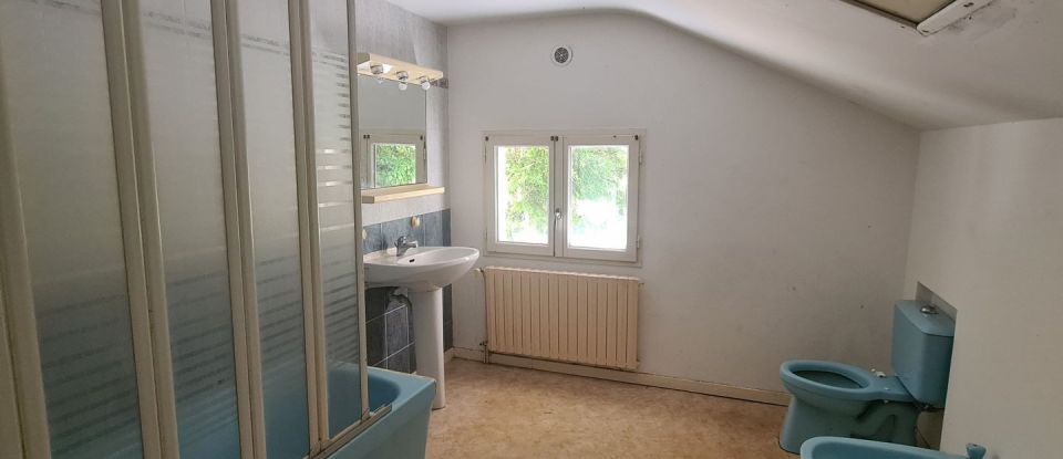 House 4 rooms of 118 m² in Rochechouart (87600)