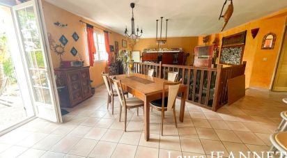 House 7 rooms of 197 m² in Courdimanche (95800)