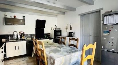 House 4 rooms of 90 m² in Xambes (16330)