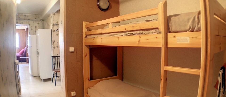 Apartment 2 rooms of 53 m² in Vars (05560)