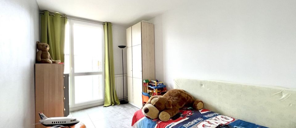 Appartement 3 pièces de 76 m² à Maurepas (78310)