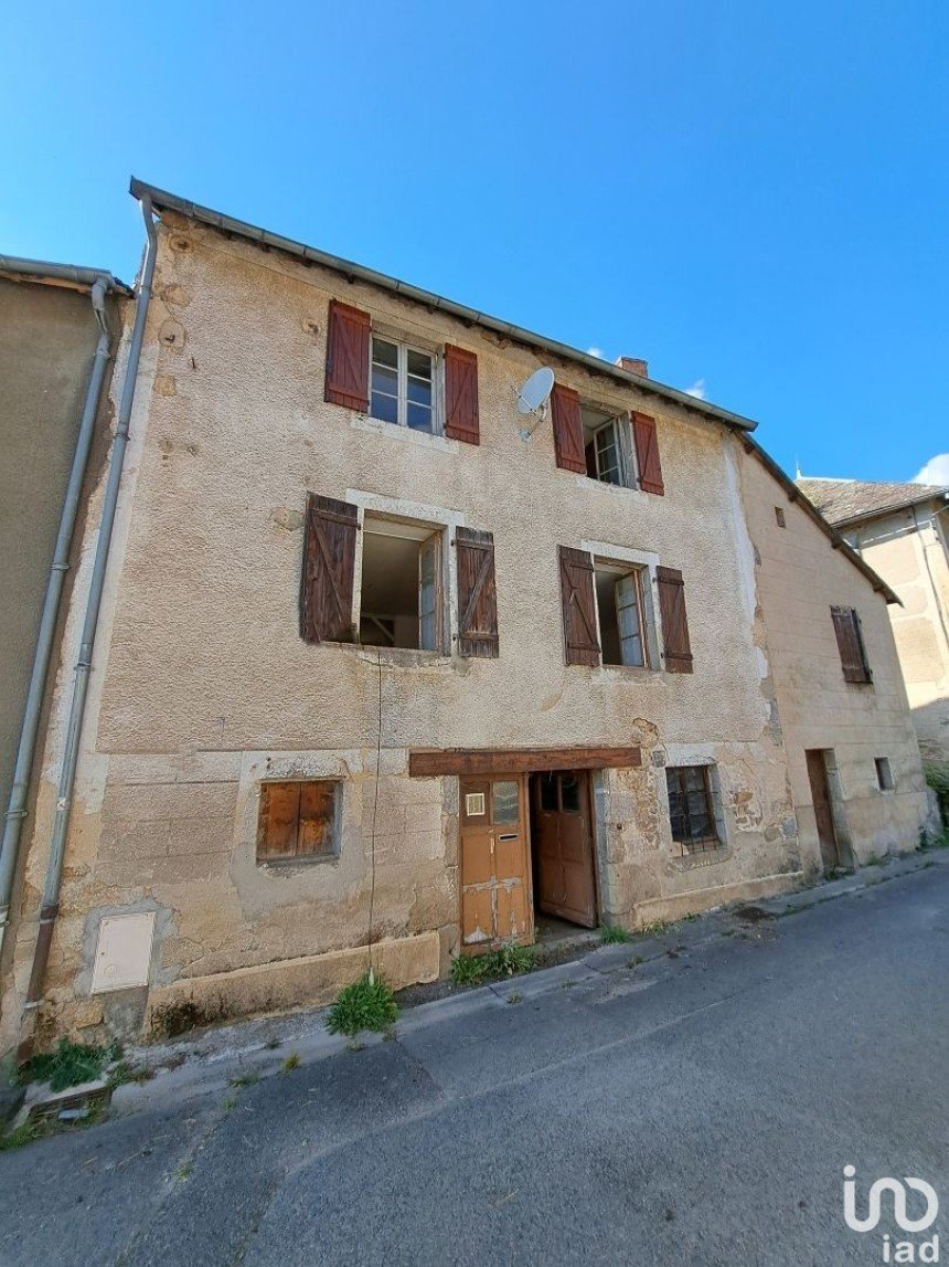 House 4 rooms of 100 m² in Condat-en-Combraille (63380)