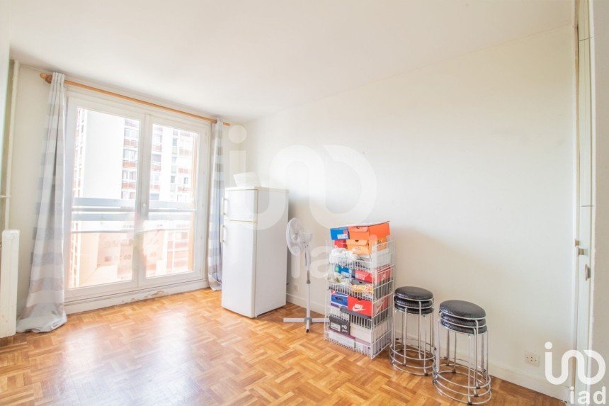 Apartment 2 rooms of 42 m² in Pantin (93500)
