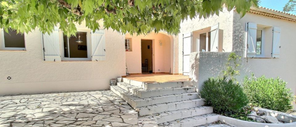 House 7 rooms of 140 m² in Gréasque (13850)