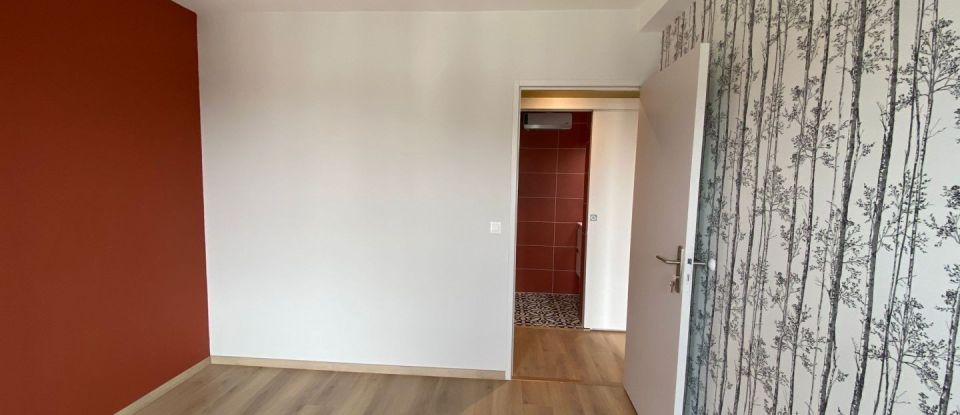 Apartment 5 rooms of 80 m² in Pau (64000)