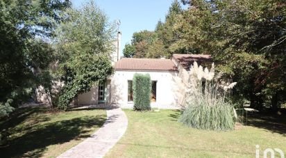 House 6 rooms of 115 m² in Touvérac (16360)