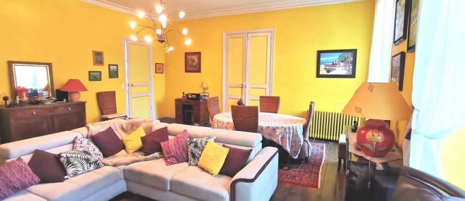 House 8 rooms of 205 m² in Corlay (22320)