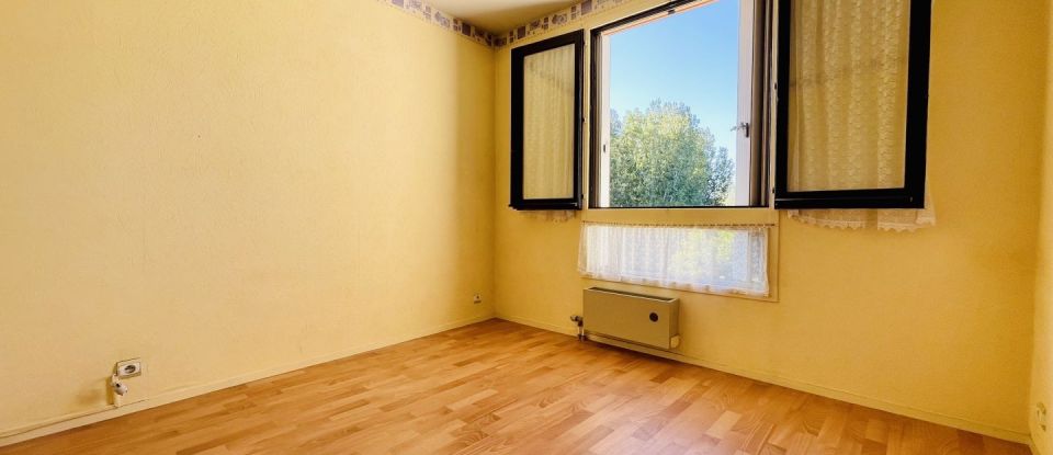Apartment 3 rooms of 81 m² in Corbeil-Essonnes (91100)