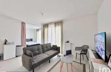 Apartment 1 room of 33 m² in Longjumeau (91160)
