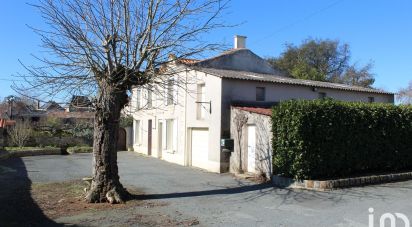 Maison 4 pièces de 120 m² à Chemillé-en-Anjou (49120)