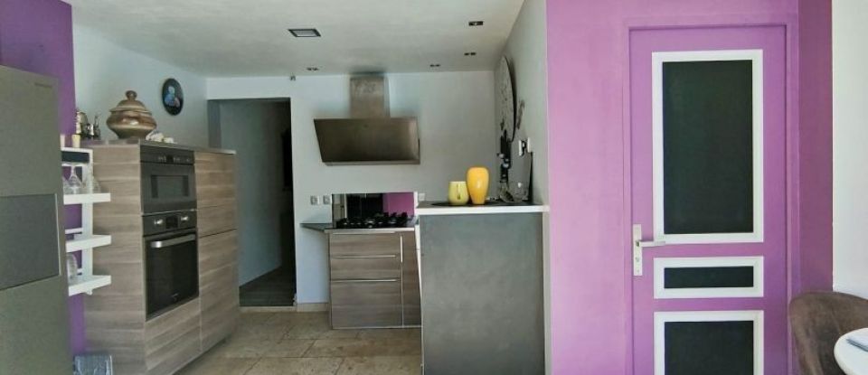 House 6 rooms of 120 m² in Roujan (34320)