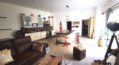 Appartement 3 pièces de 83 m² à Aigues-Vives (30670)