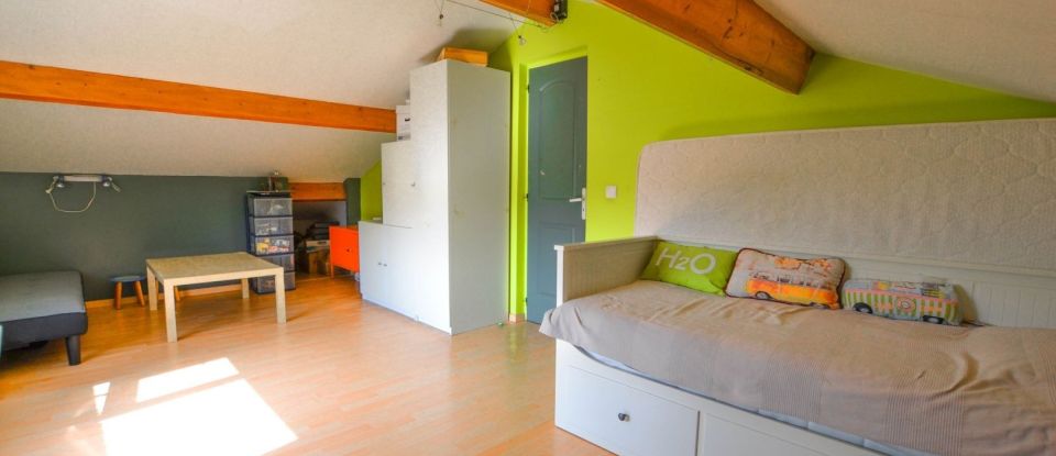House 6 rooms of 137 m² in L'Haÿ-les-Roses (94240)