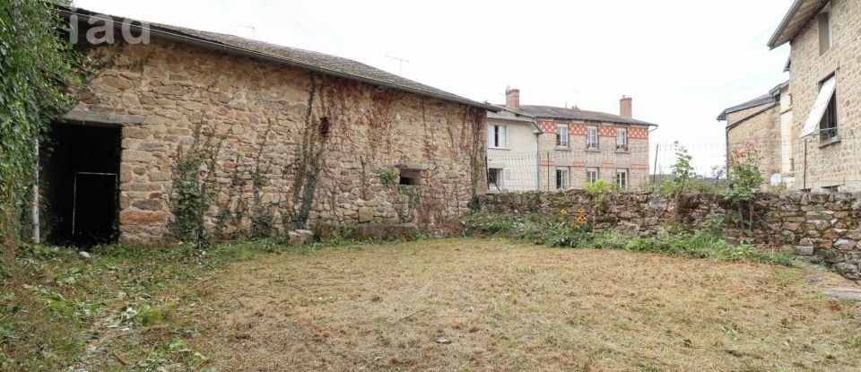 House 12 rooms of 311 m² in Eymoutiers (87120)