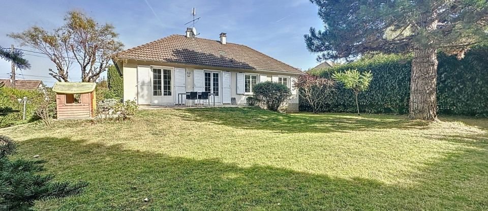 House 5 rooms of 100 m² in Morigny-Champigny (91150)