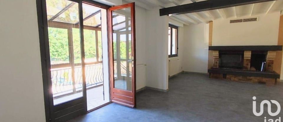 Apartment 5 rooms of 146 m² in Ronquerolles (95340)