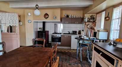 House 7 rooms of 131 m² in Trébas (81340)