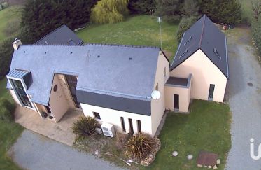 Maison 9 pièces de 280 m² à Saint-Sulpice-des-Landes (35390)