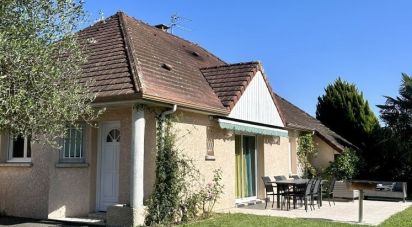 House 4 rooms of 103 m² in Poey-de-Lescar (64230)