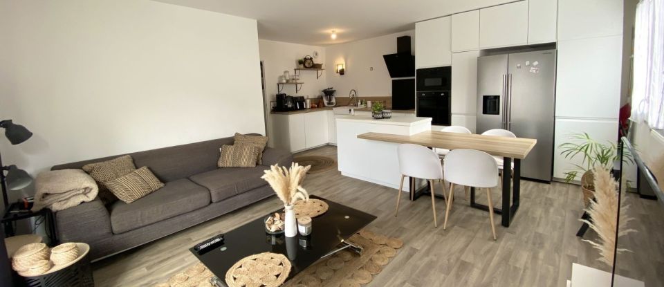 Appartement 3 pièces de 62 m² à Saint-Pierre-du-Perray (91280)