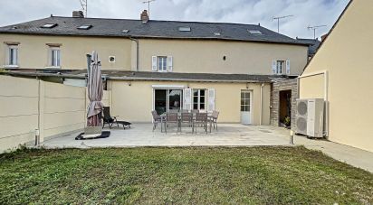 House 8 rooms of 233 m² in Château-Gontier (53200)