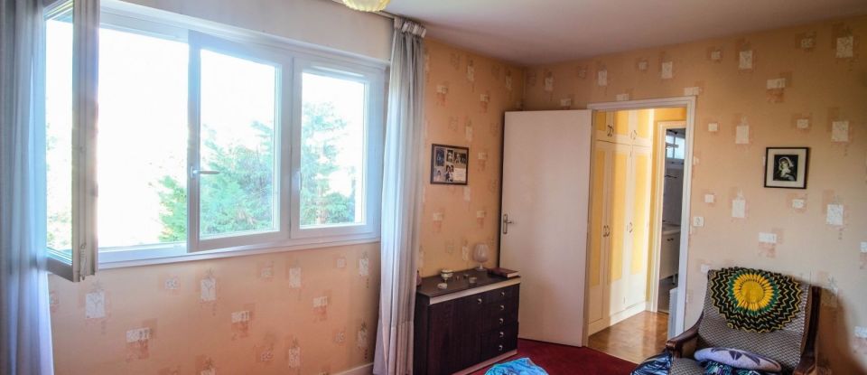 Apartment 3 rooms of 77 m² in Créteil (94000)